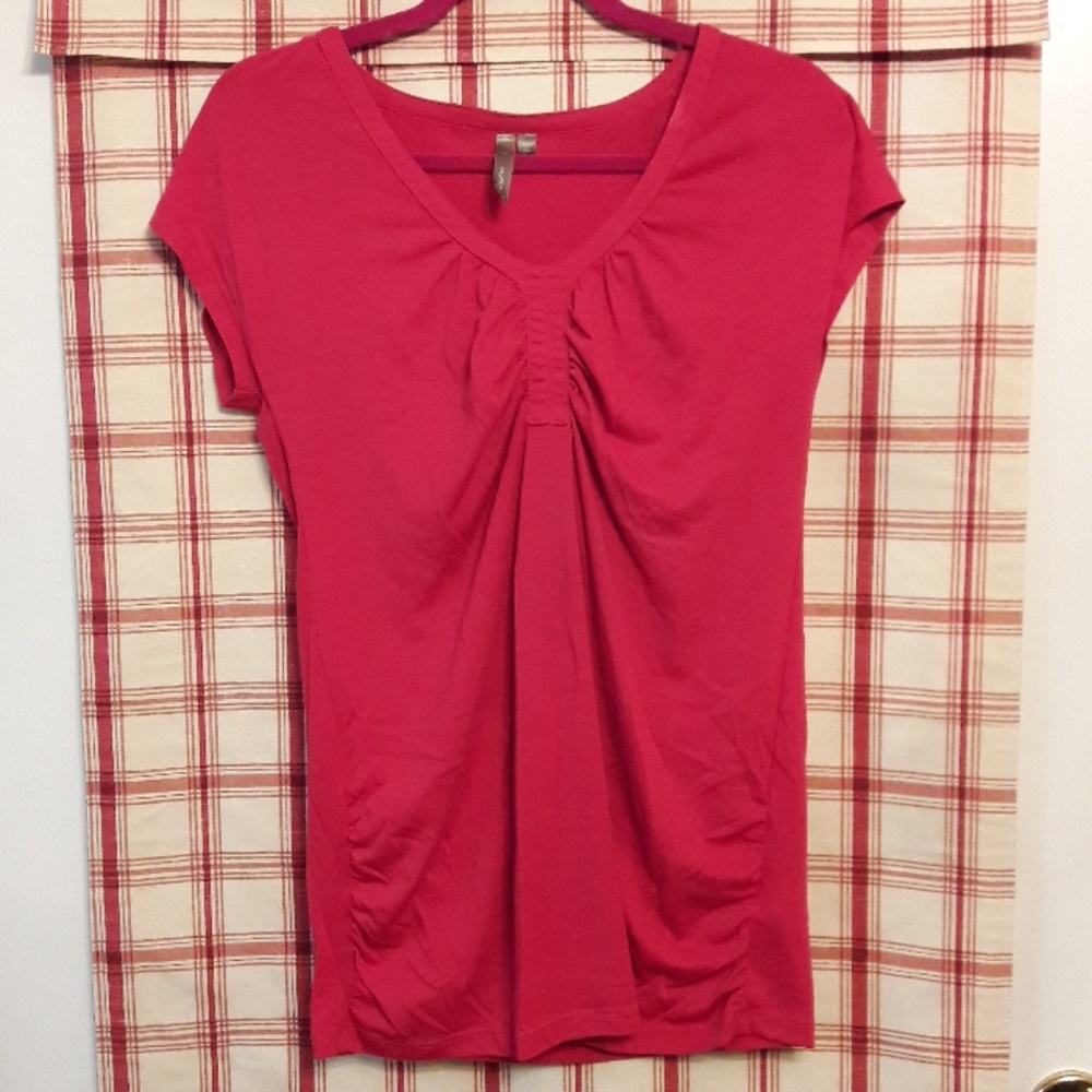 Thyme Maternity Magenta Top, Medium